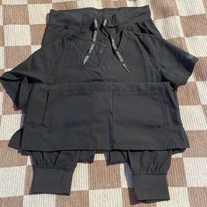 Med Couture jogger scrub set